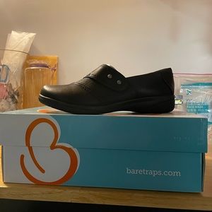 BareTraps 
Black Textured Darma Loafer